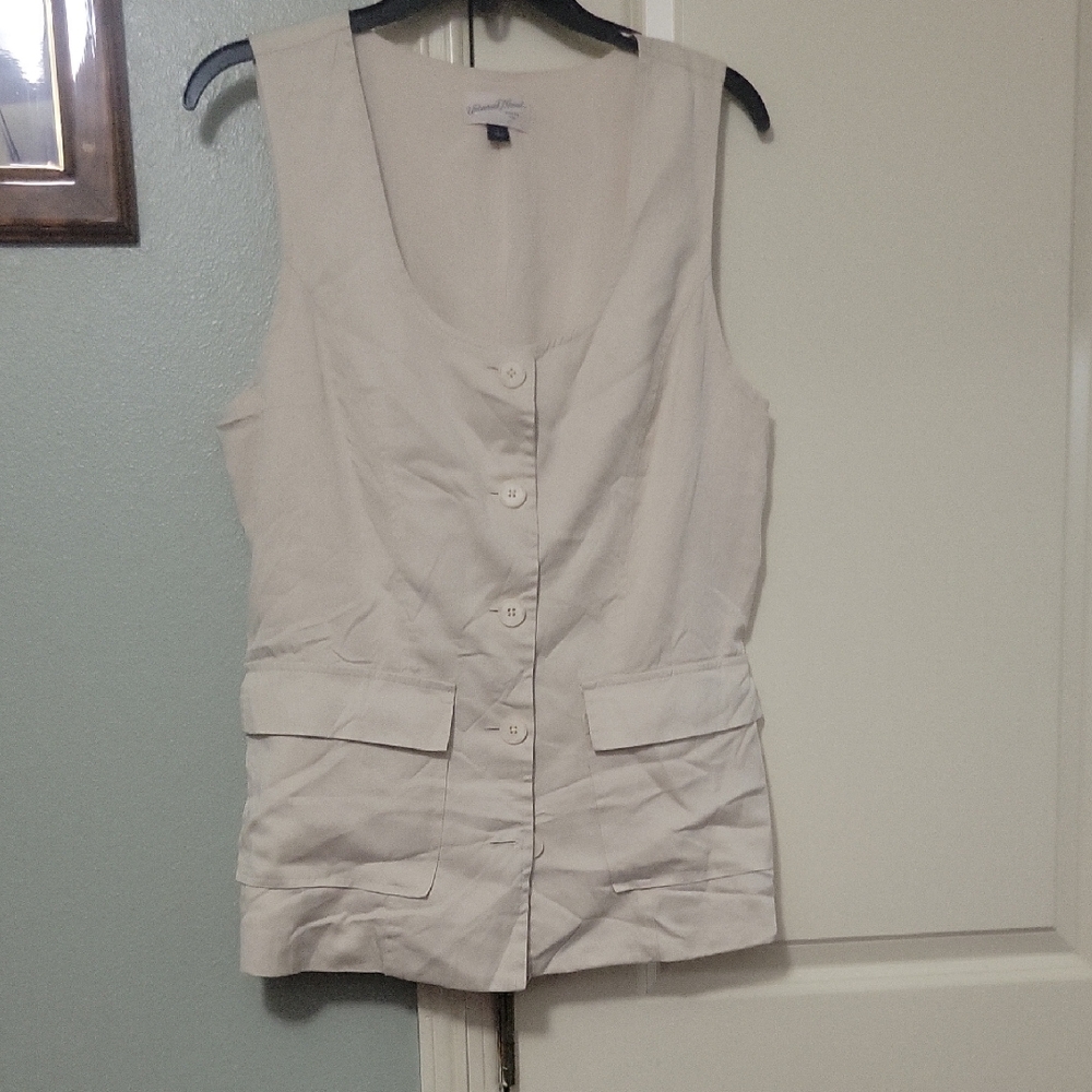 Universal Thread Cream Vest